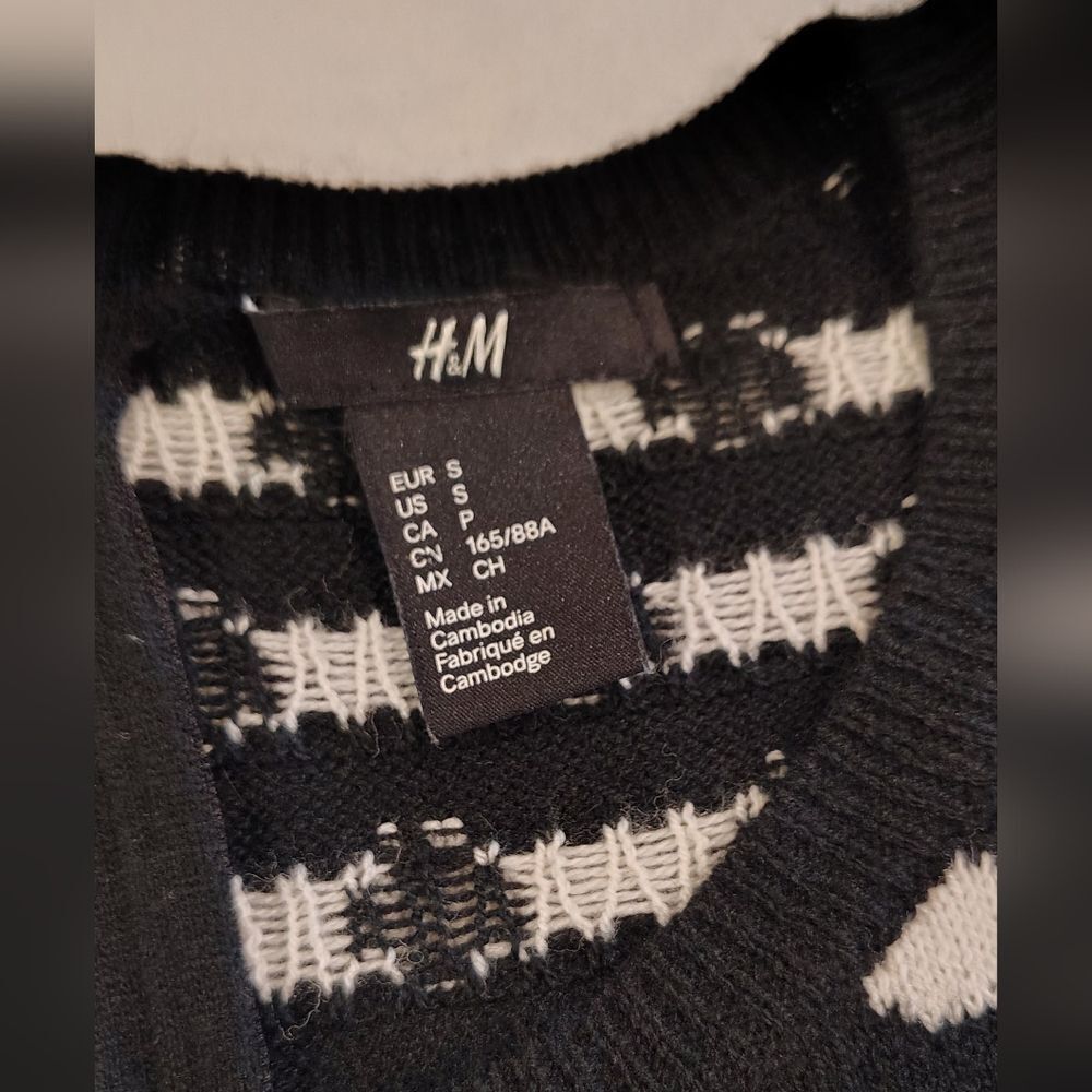 H&M Black & White Polka Dot Sweater Sz Small - Picture 14 of 14